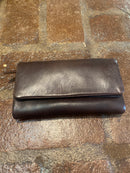 Women's Leather Gusseted Clutch Wallet